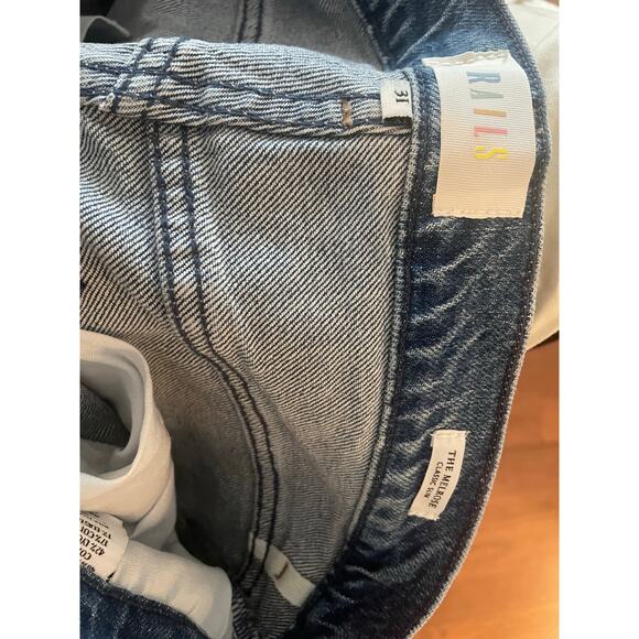 RAILS Classic Slim Melrose Distressed Jean, A62 - Picture 10 of 16